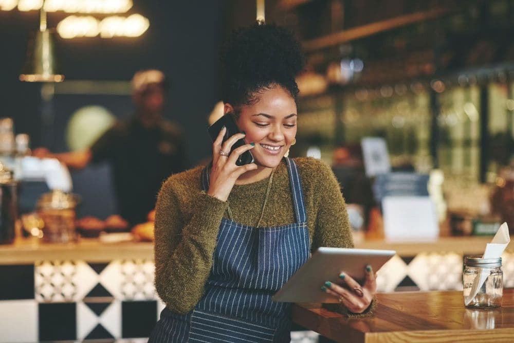 Girl talking to the phone